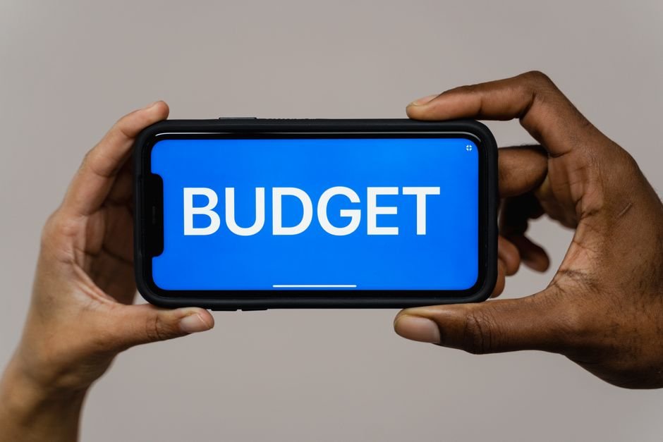 Best Budget Smartphones Under ₹15,000 - 2026 Editi